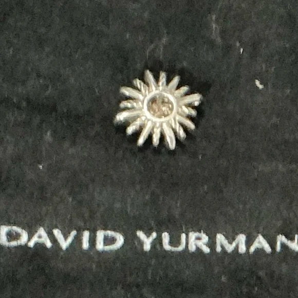 David Yurman Starburst Diamond Pendant 14.5mm - Picture 2 of 5